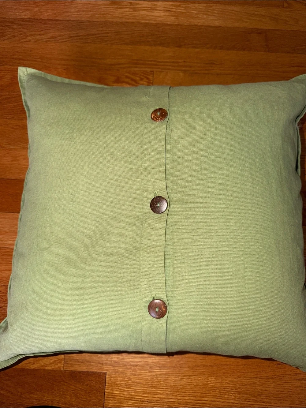 West elm green throw pillow with buttons
